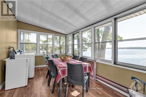 5349 Calabogie Road, Greater Madawaska, ON - Indoor Photo Showing Dining Room