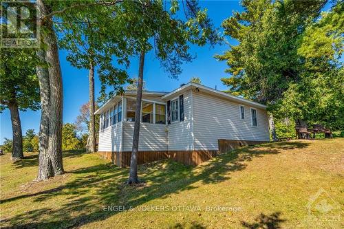 5349 Calabogie Road, Greater Madawaska, ON - Outdoor