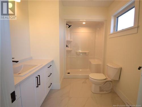 58 Robert, Shediac, NB - Indoor Photo Showing Bathroom