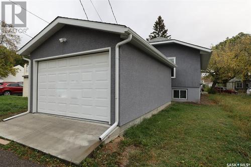 1404 Wascana Street, Regina, SK - Outdoor With Exterior