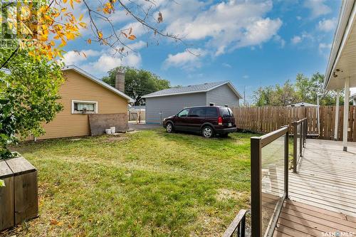 907 Pasqua Street, Regina, SK - Outdoor With Exterior