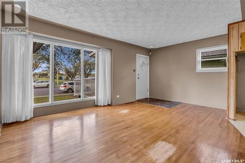 907 Pasqua Street, Regina, SK - Indoor Photo Showing Other Room