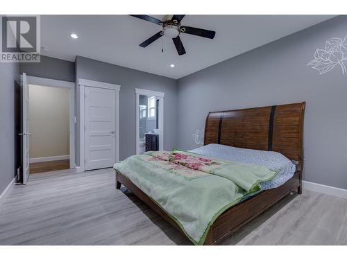 3022 Maurice Drive, Prince George, BC - Indoor Photo Showing Bedroom