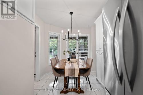 60 Bowler Street, Aurora (Bayview Wellington), ON - Indoor Photo Showing Dining Room