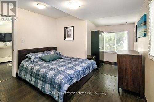 42 5Th Lane, Wasaga Beach, ON - Indoor Photo Showing Bedroom