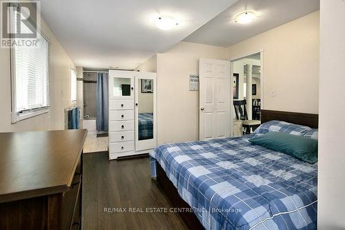 42 5Th Lane, Wasaga Beach, ON - Indoor Photo Showing Bedroom