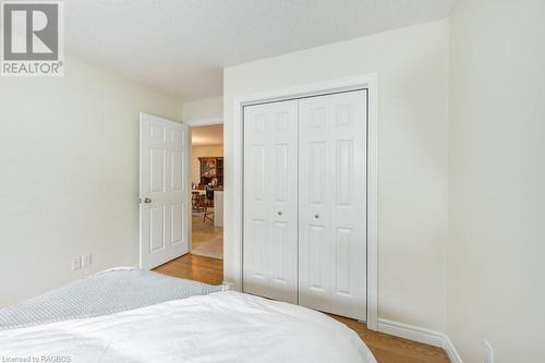 20 Faith Boulevard, St. Thomas, ON - Indoor Photo Showing Bedroom