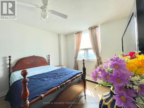 1003 - 3390 Weston Road, Toronto, ON - Indoor Photo Showing Bedroom