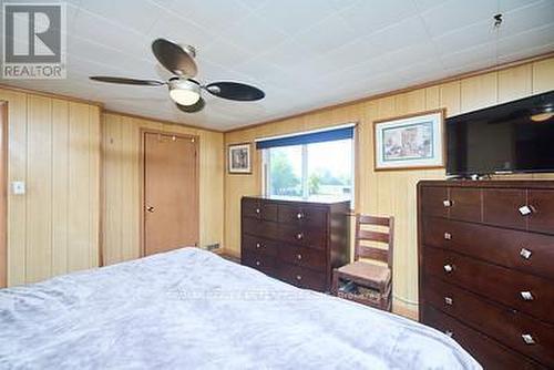 10905 Sodom Road W, Niagara Falls, ON - Indoor Photo Showing Bedroom