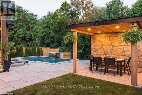 15 Fedorkow Lane, Niagara-On-The-Lake, ON - Outdoor With In Ground Pool With Deck Patio Veranda