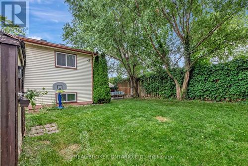 2324 Coldstream Drive, Burlington, ON - Outdoor