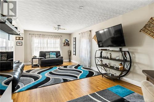 5482 Route 114, Hopewell Hill, NB - Indoor Photo Showing Living Room