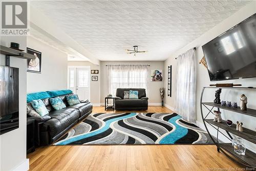 5482 Route 114, Hopewell Hill, NB - Indoor Photo Showing Living Room