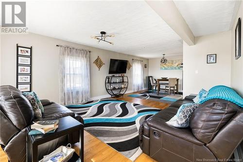 5482 Route 114, Hopewell Hill, NB - Indoor Photo Showing Living Room