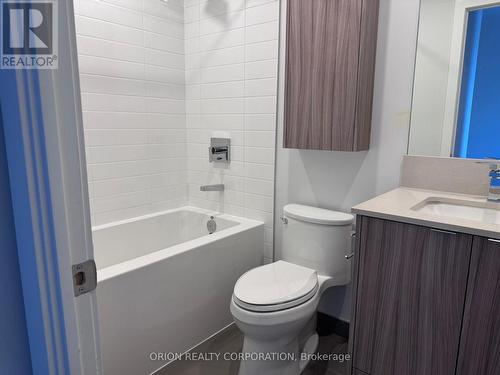 408 - 4130 Parkside  Village Drive, Mississauga, ON - Indoor Photo Showing Bathroom