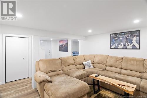 38 Summit Drive, Minto, NB - Indoor Photo Showing Living Room