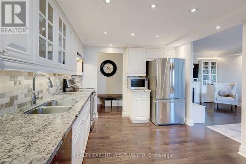 1610 - 1900 Sheppard Avenue E, Toronto, ON - Indoor Photo Showing Kitchen With Double Sink