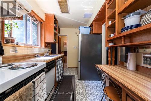 201 Birkdale Road, Toronto, ON - Indoor Photo Showing Kitchen