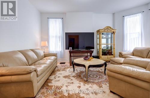 853 Simcoe Street S, Oshawa, ON - Indoor Photo Showing Living Room