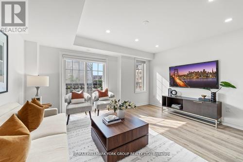 2671 Deputy Minister Path, Oshawa, ON - Indoor Photo Showing Living Room