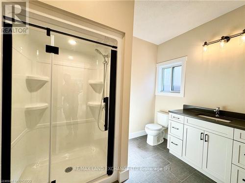 15 Nyah Court, Kincardine, ON - Indoor Photo Showing Bathroom