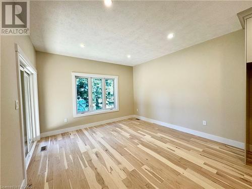 Dining area - 15 Nyah Court, Tiverton, ON - Indoor Photo Showing Other Room