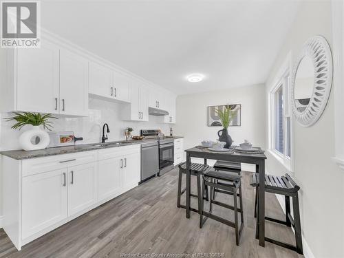 2485 Dominion Boulevard, Windsor, ON - Indoor Photo Showing Kitchen