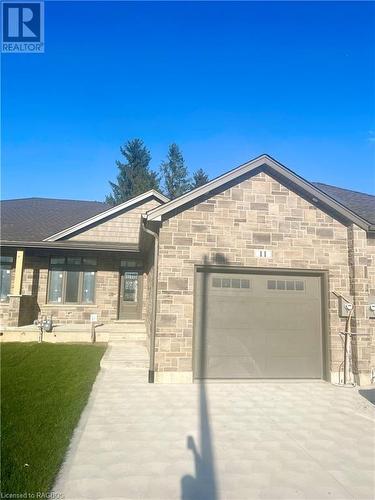 Freehold townhome finished top to bottom with walkout basement - 11 Nyah Court, Tiverton, ON - Outdoor