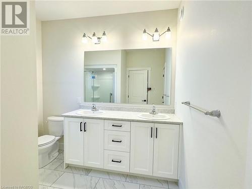 11 Nyah Court, Tiverton, ON - Indoor Photo Showing Bathroom