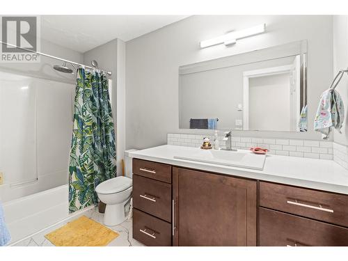 2306 39 Street Unit# 1, Vernon, BC - Indoor Photo Showing Bathroom