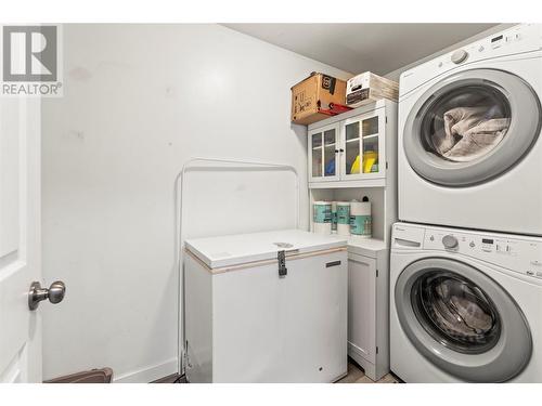 2306 39 Street Unit# 1, Vernon, BC - Indoor Photo Showing Laundry Room