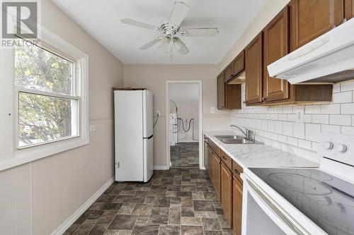 148 Poplar Ave, Sault Ste. Marie, ON - Indoor Photo Showing Kitchen With Double Sink