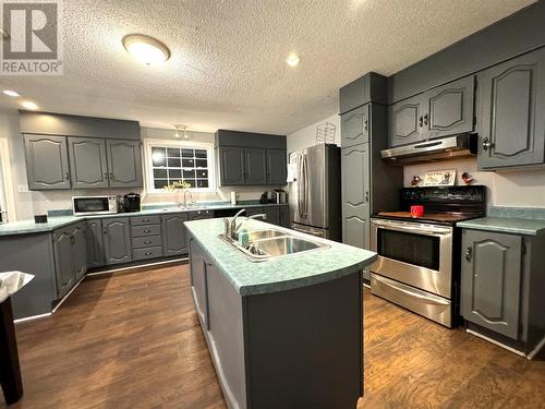 52 Old Road, Pouch Cove, NL - Indoor Photo Showing Kitchen With Double Sink