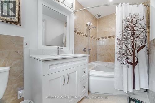 50 Bruce Farm Drive, Toronto, ON - Indoor Photo Showing Bathroom