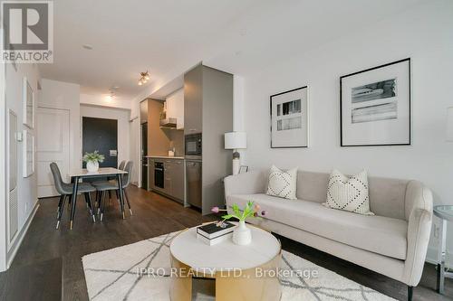 1205 - 11 Lillian Street, Toronto, ON - Indoor Photo Showing Living Room