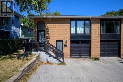 1305 Consort Crescent, Burlington, ON - Outdoor