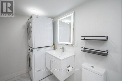 1305 Consort Crescent, Burlington, ON - Indoor Photo Showing Laundry Room