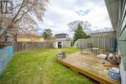 1305 Consort Crescent, Burlington, ON - Outdoor