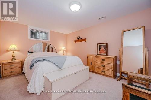 2299 Fassel Avenue, Burlington, ON - Indoor Photo Showing Bedroom