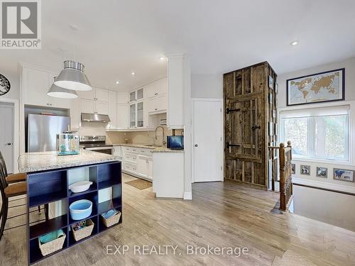 834028 4Th Line E, Mono, ON - Indoor Photo Showing Kitchen