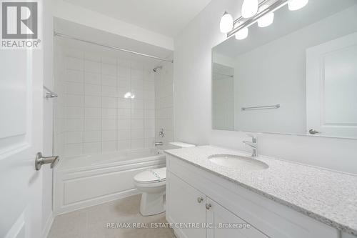 75 - 1317 Leriche Way, Milton, ON - Indoor Photo Showing Bathroom