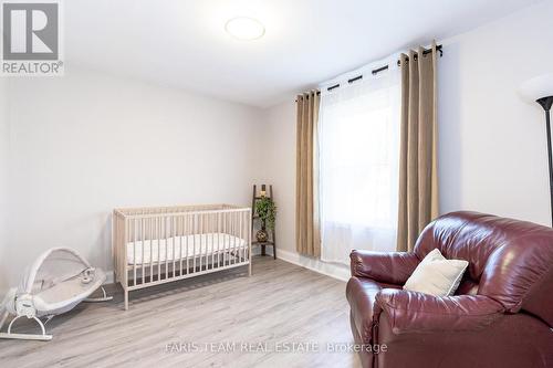 164 Eagle Street, Newmarket, ON - Indoor Photo Showing Bedroom