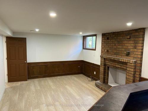 B2-19 Tannery Crt, Richmond Hill, ON - Indoor Photo Showing Other Room With Fireplace