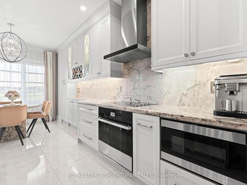 72 Mill River Dr, Vaughan, ON - Indoor Photo Showing Kitchen With Upgraded Kitchen