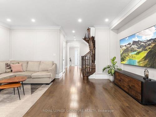 72 Mill River Dr, Vaughan, ON - Indoor Photo Showing Living Room