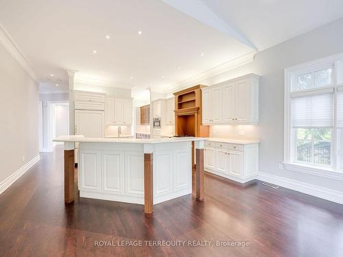 88 Bel Air Dr, Oakville, ON - Indoor Photo Showing Kitchen