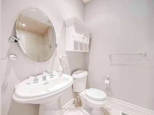 88 Bel Air Dr, Oakville, ON - Indoor Photo Showing Bathroom