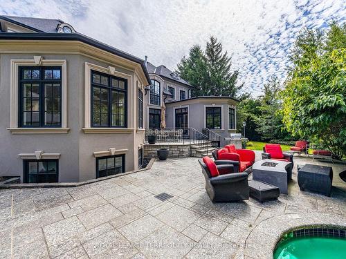 88 Bel Air Dr, Oakville, ON - Outdoor