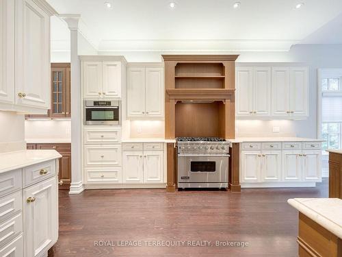 88 Bel Air Dr, Oakville, ON - Indoor Photo Showing Kitchen