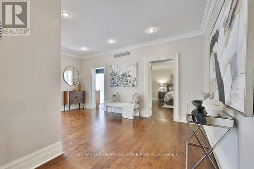 225 William Street, Oakville, ON - Indoor